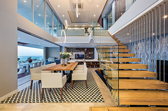 Indoor Outdoor Straight Steps Rails building Timber Stairs With LED Light