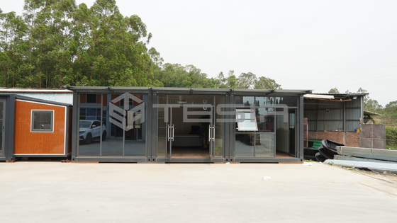 Luxury Ready Made 20FT Light Steel Structure Expandable Prefab Container House
