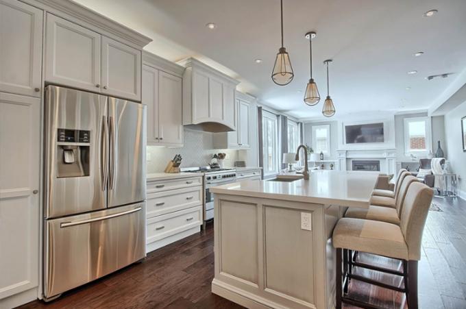 Ready To Assemble Solid Wood White Shaker Style Modular Wood Kitchen ...
